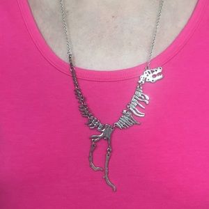 Dinosaur necklace! 🦖